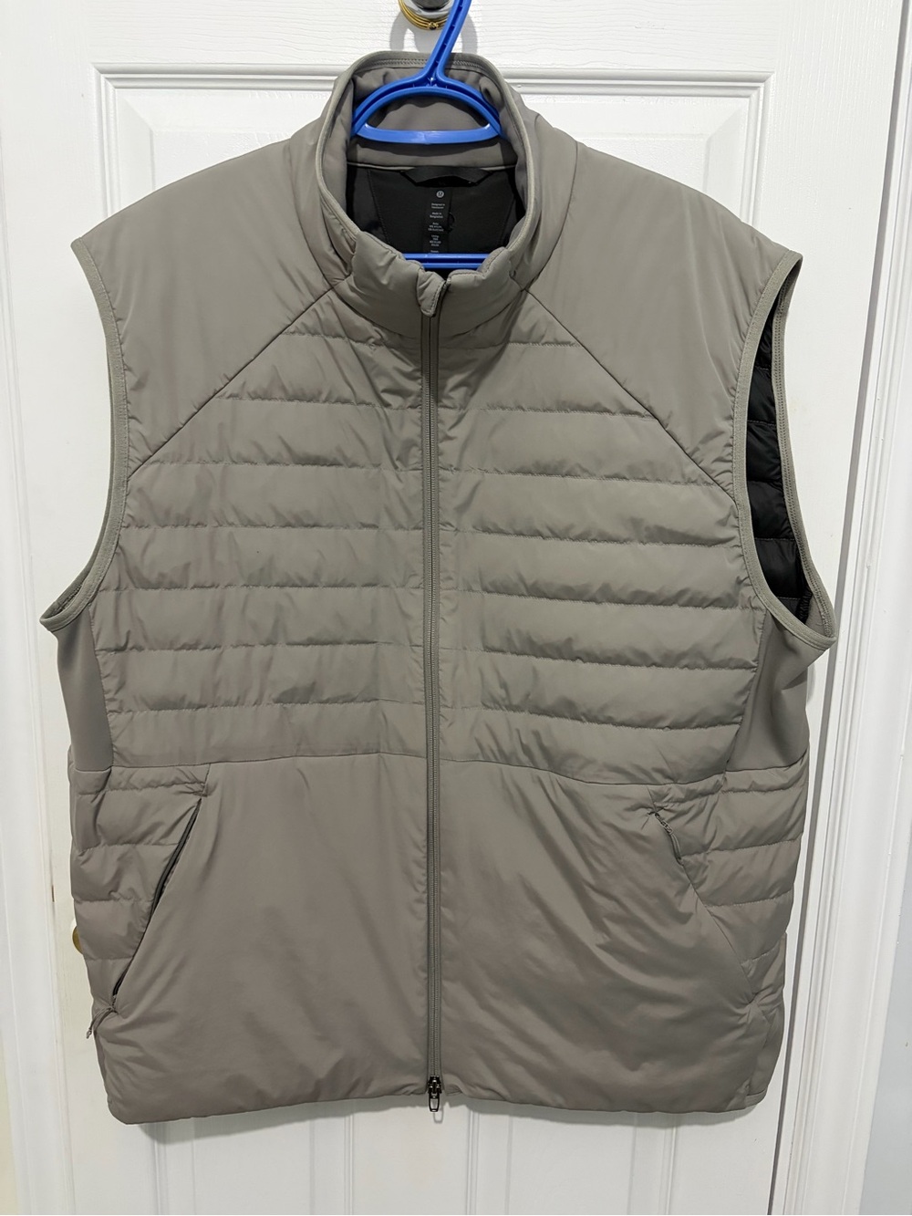 lululemon athletica Men's Quilted Vest in Taupe